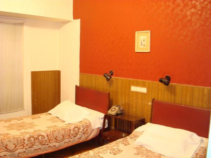 Hotel Lotus 2*